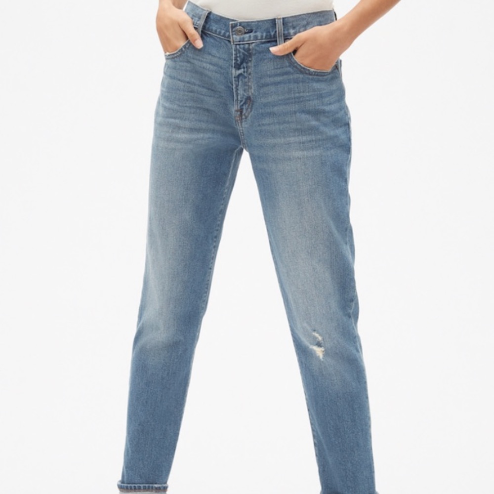 GAP Girlfriend Fit Jeans (27) Medium Indigo